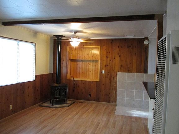 2nd image of 556 Eloise Ave