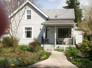 208 S 3rd Ave, Ridgefield, WA 98642