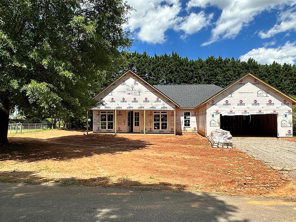 1st image of 105 Lighthouse Church Ln