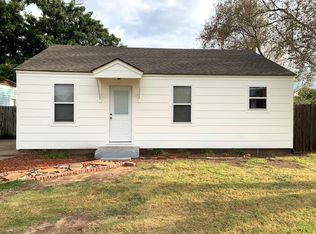 1221 Locust Ave, Woodward, OK 73801