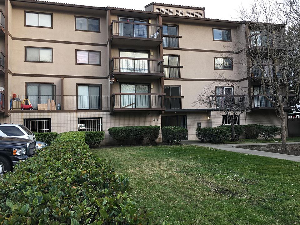 1st image of 2031 Market Ave APT 136
