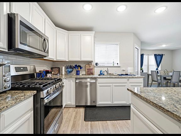 4th image of 1908 Elderberry St