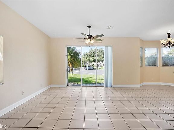 5th image of 74R Emerald Bay Dr