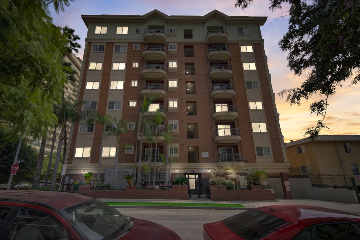 S Ardmore Ave 204 - VT-001