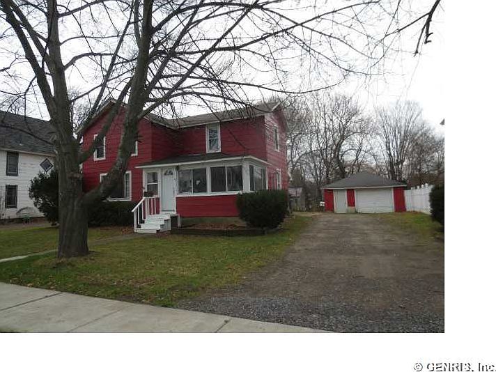 1st image of 18 Carlton St