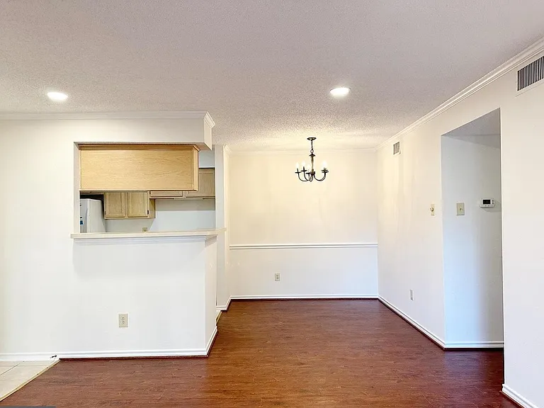 1523 Lincoln Way #204B — Photo 10