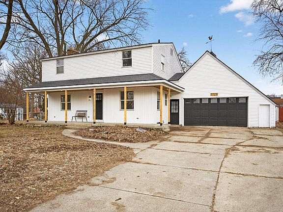 2nd image of 2175 Newport St SW