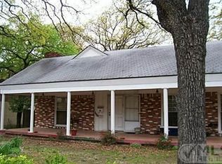 1005 High School Ln, Irving, TX