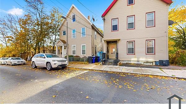 1st image of 35 Vaughan Ave #2