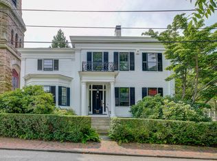 123 Pelham St, Newport, RI 02840