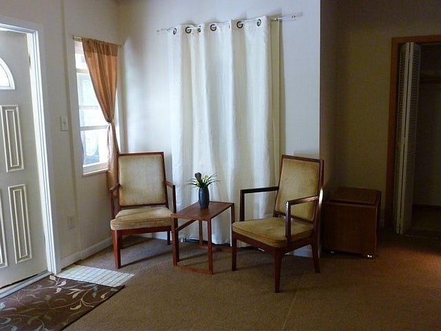sitting area
