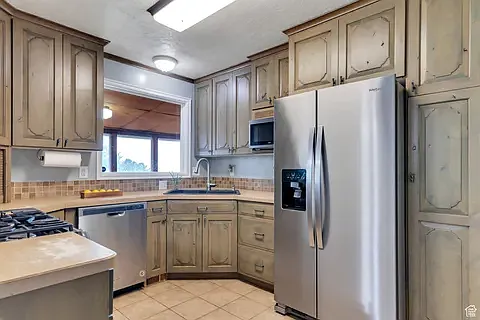 715 W 3000 N — Photo 8
