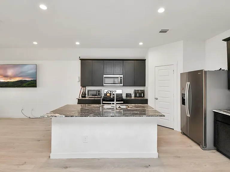 1674 Westway Dr — Photo 25