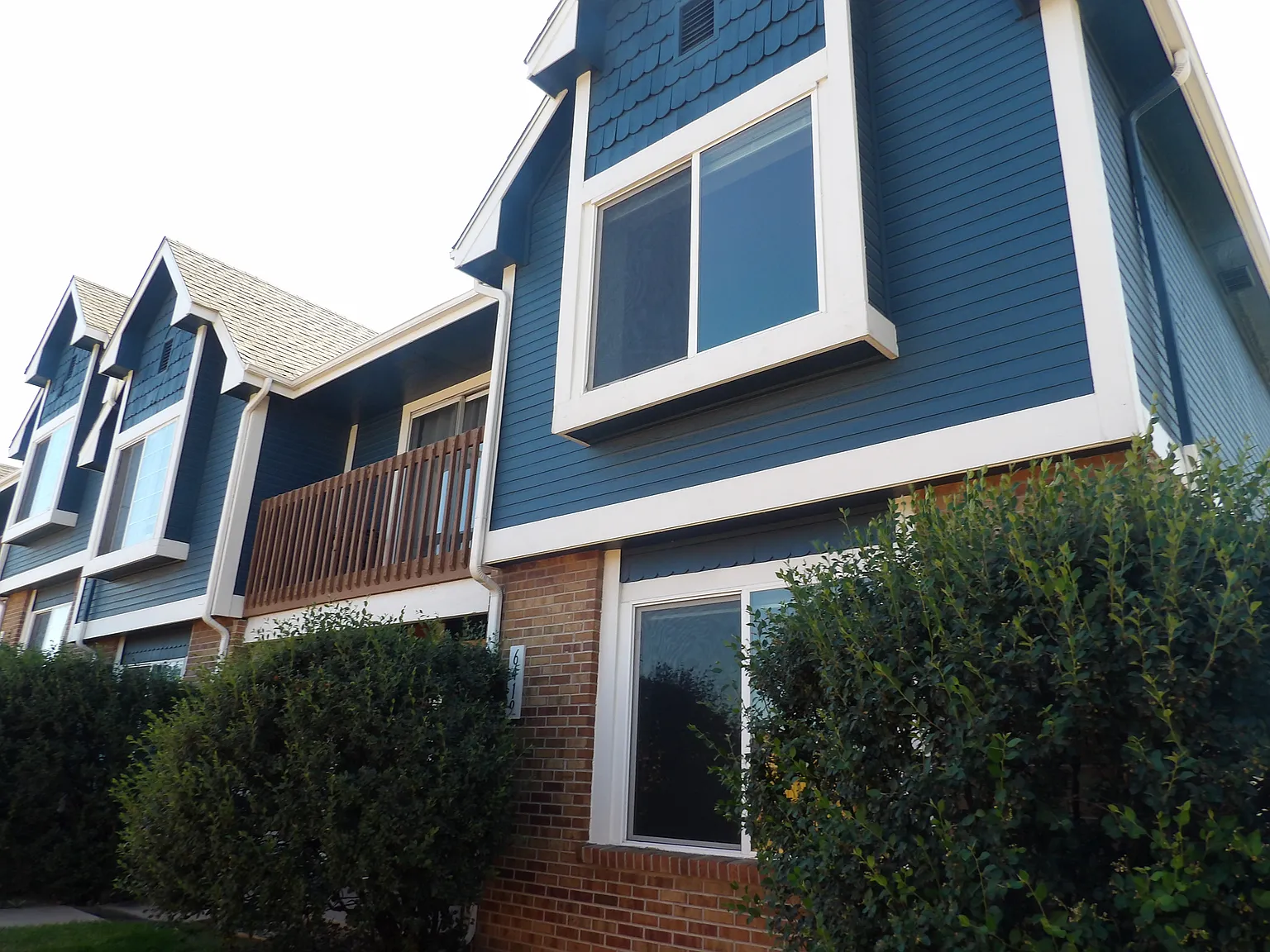 2 bed, 2.5 bath, 1106 sqft, $1,695 — Photo 3