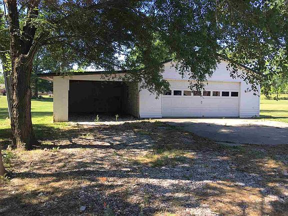 4th image of 2937 N Bolton Ln