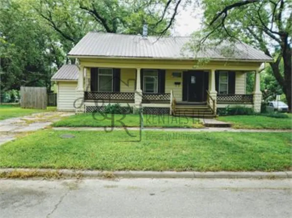 711 N Chestnut St, Pittsburg, KS 66762