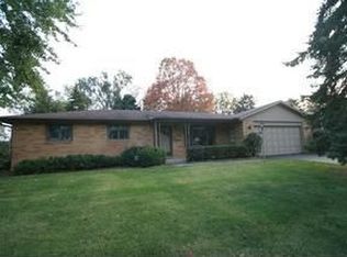 1077 Kenley Ave, Columbus, OH 43220