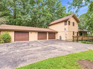 11008 Corey Lake Rd, Three Rivers, MI 49093