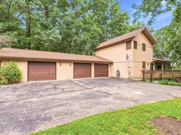 11008 Corey Lake Rd, Three Rivers, MI 49093