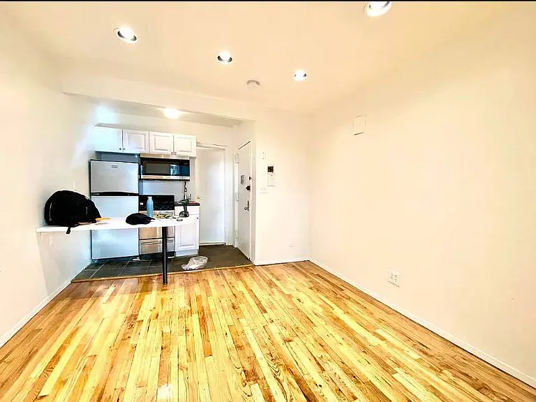 453 W 46th St #3B — Photo 1