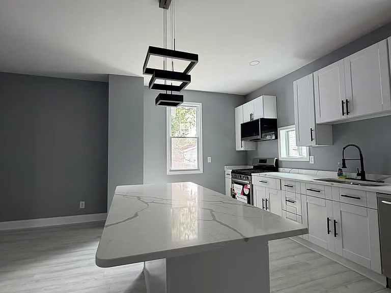 333 Washburn Ave — Photo 18