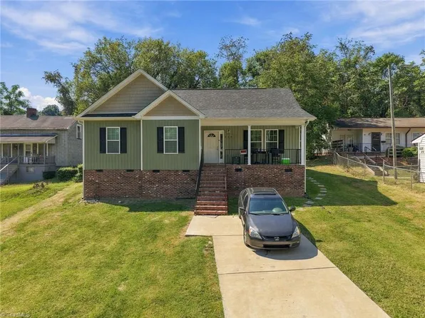429 Monroe St, Eden, NC 27288