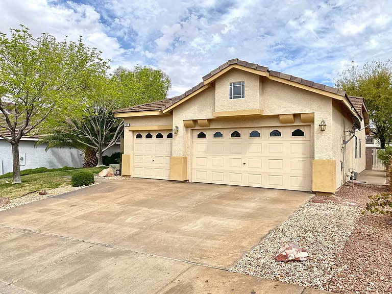 48 Vallejo Verde St — Photo 1