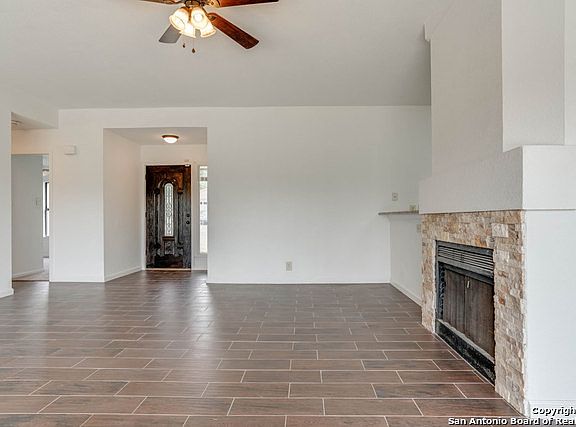 4th image of 501 Saddlebrook Dr