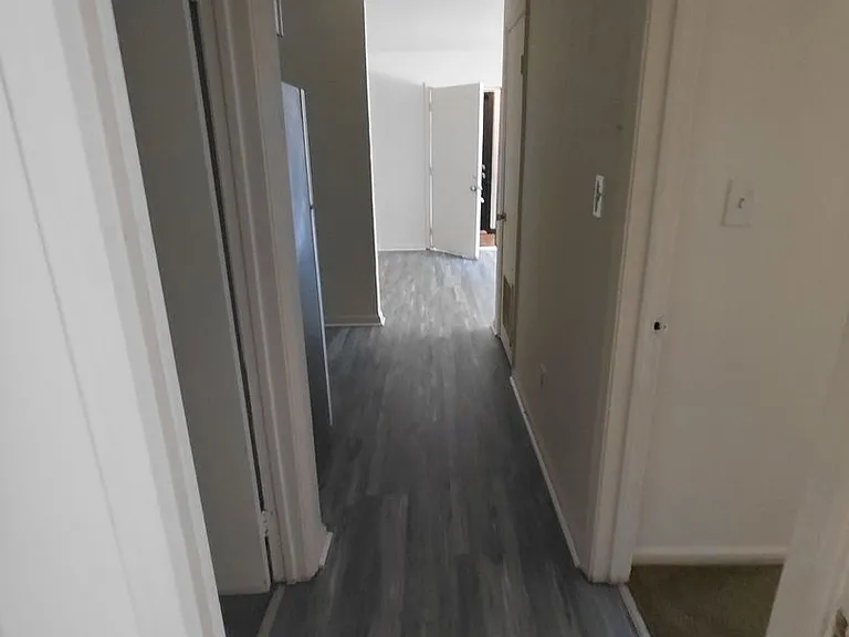 351 San Antonio Blvd — Photo 7