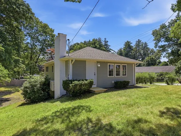 217 W Main St, Northborough, MA 01532