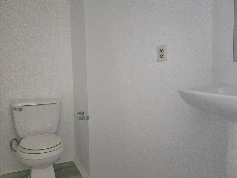 2837 Southampton Way #A — Photo 4