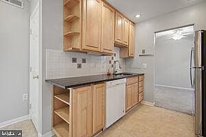 5th image of 884 College Pkwy APT 203