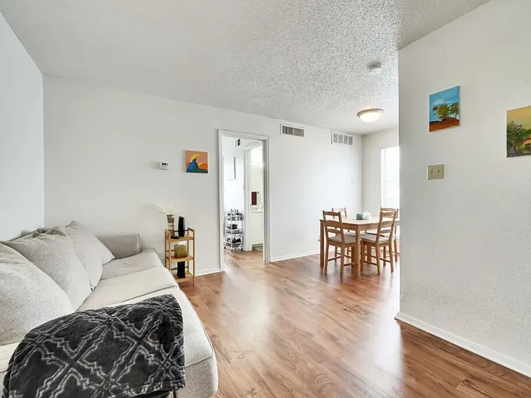 2803 Hemphill Park #B201 — Photo 23