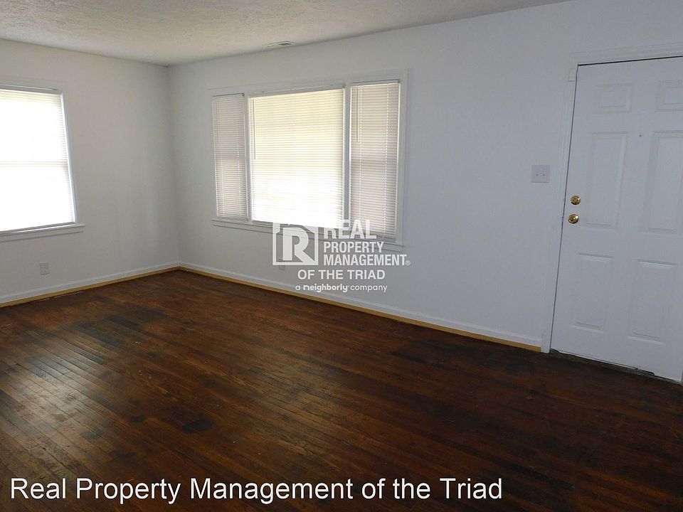1st image of 3704 Wooddale Ln