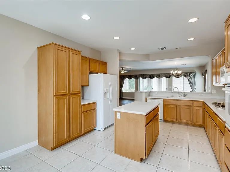 2316 Desert Fox Dr — Photo 10