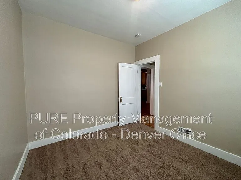 1144 N Monroe St — Photo 8