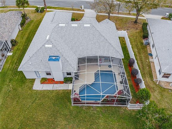4th image of 1608 Carillon Park Dr