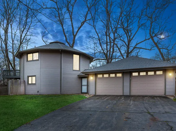 14281 Tulip Tree Dr, New Buffalo, MI 49117