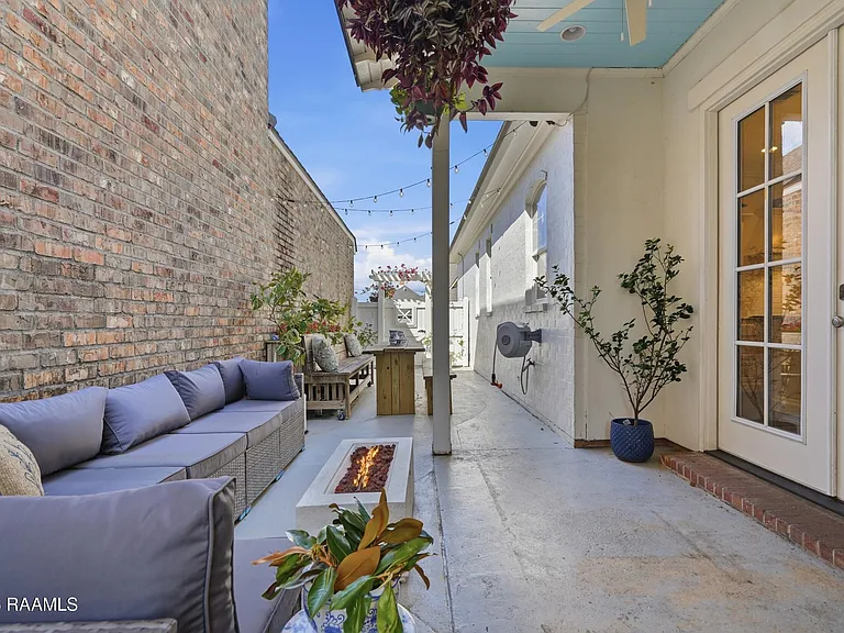 406 Harbor Bend Blvd — Photo 11