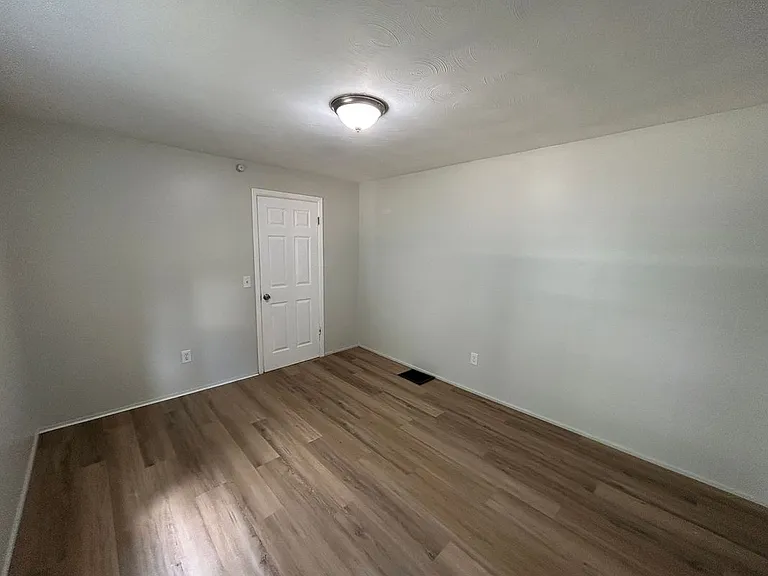 42 Villa St #1 — Photo 5