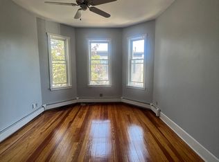 5 Hatch St Floor 3, Boston, MA 02127