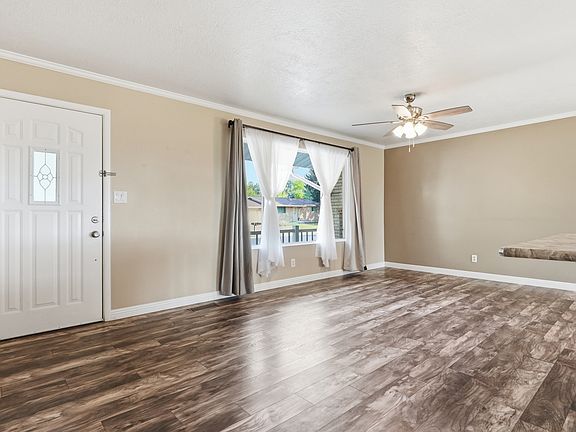 3rd image of 435 S Fuhriman Dr