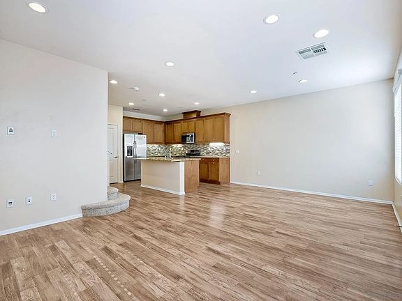 3rd image of 1780 Saltaire Pl Unit 11