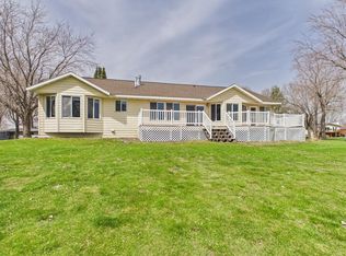 412 E 1st St, Starbuck, MN 56381