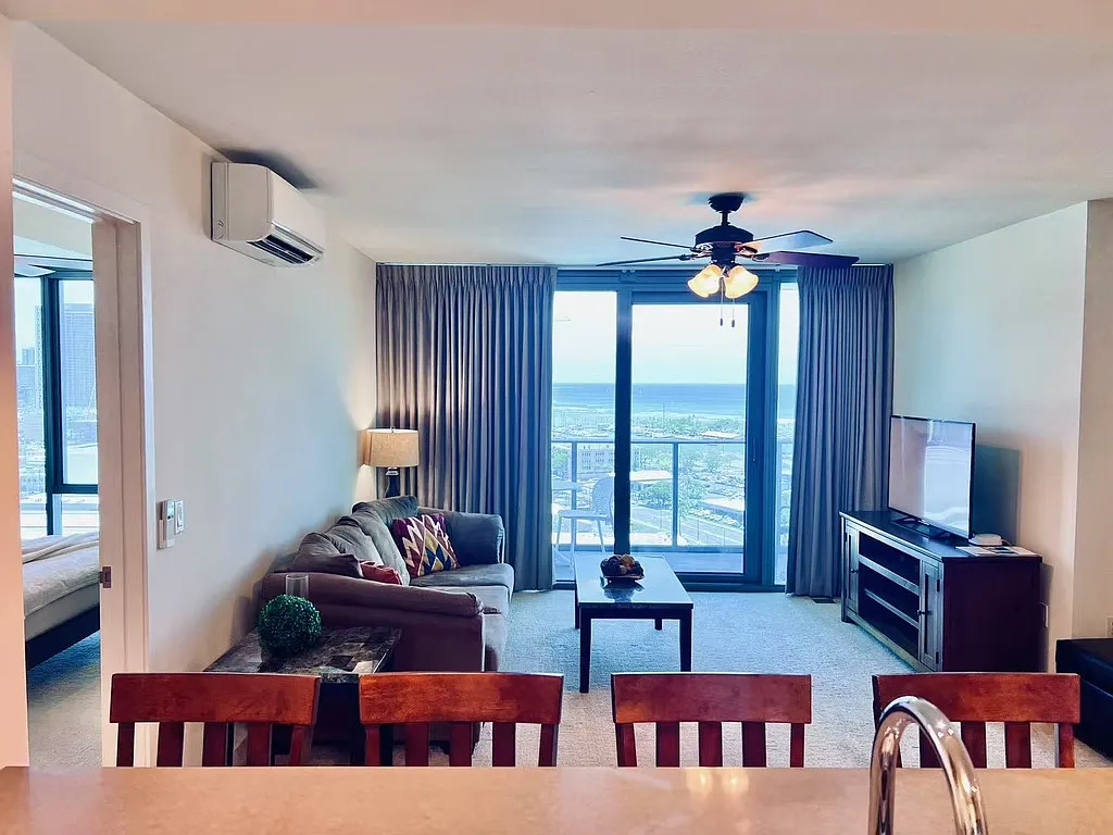 2 bed, 930 sqft, $4,800 — Photo 1