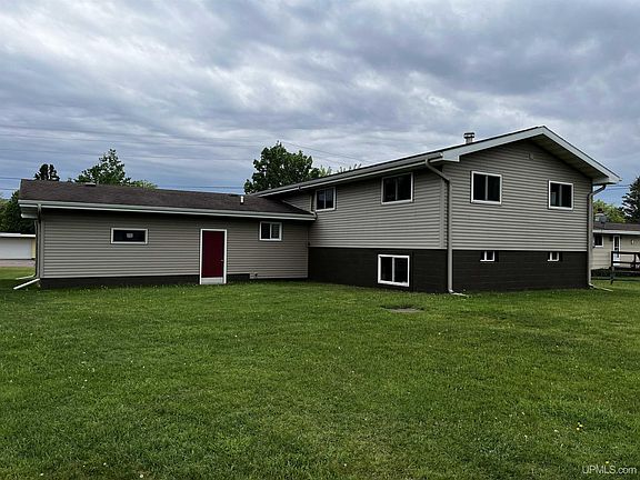 3rd image of 2424 County Road 496