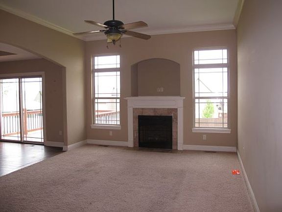 3rd image of 12340 Farrow Ave