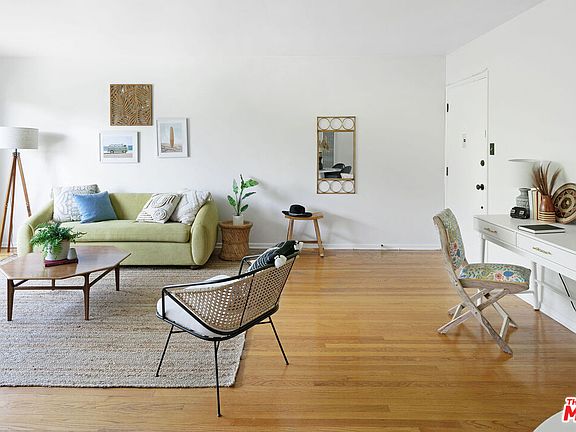 2nd image of 2041 Euclid St APT 10