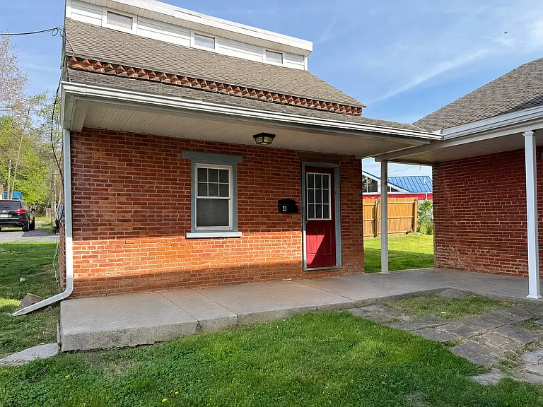 202 N. Main St. — Photo 12