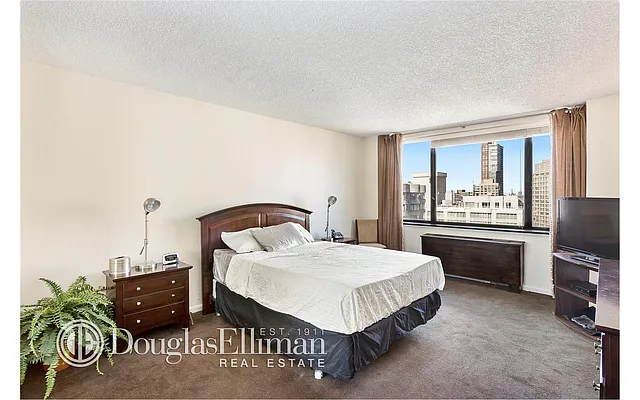 Sold by Douglas Elliman | media 41